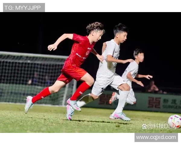 链克足球引领新时代运动潮流助力青少年健康成长与团队精神培养